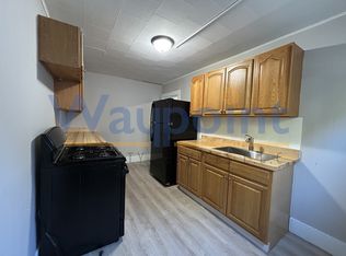 940 Pleasant St #1, Belding, MI 48809
