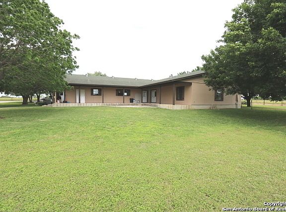 4th image of 2236 County Road 421