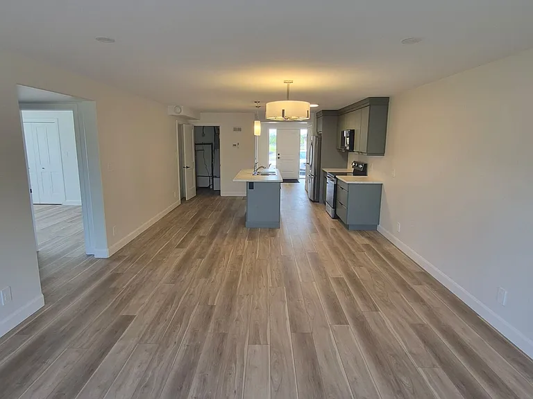 128 Hastings Dr #A — Photo 7