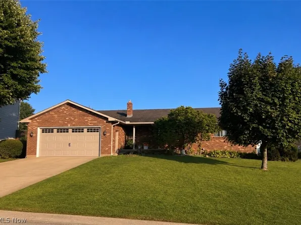 55 Cheyenne Dr, Girard, OH 44420
