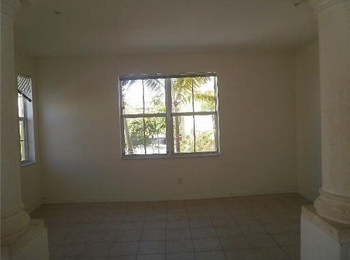 4th image of 3701 Shoma Dr