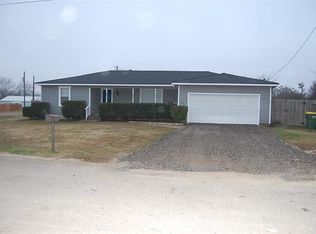 409 W Allen Ave, Godley, TX 76044