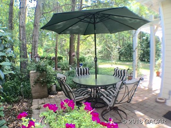 Pavers trellis and nature