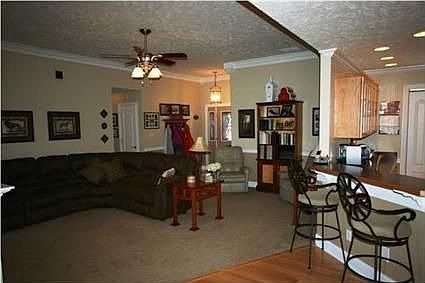 4th image of 5870 Wayside Ct