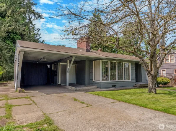 9829 60th Avenue S, Seattle, WA 98118