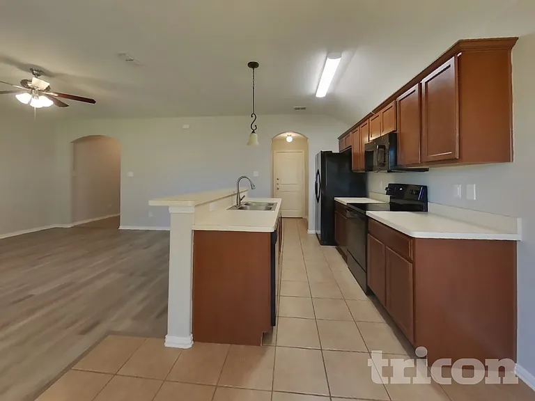 1224 Camden Yard Dr — Photo 4