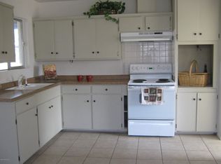 42 W Kayetan Dr, Sierra Vista, AZ 85635