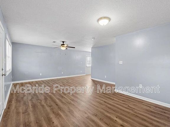 4th image of 1413 Springview Dr