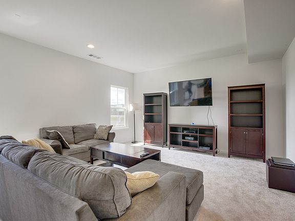 5th image of 510 Avondale Park Blvd