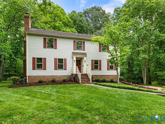 5th image of 1723 Cloister Dr