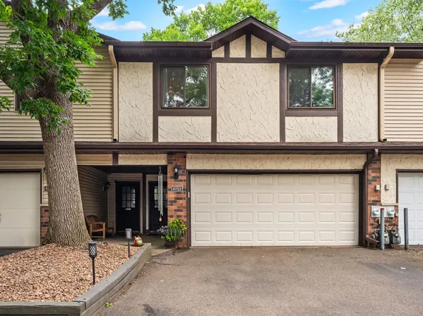 8723 Maplebrook Pkwy N, Brooklyn Park, MN 55445