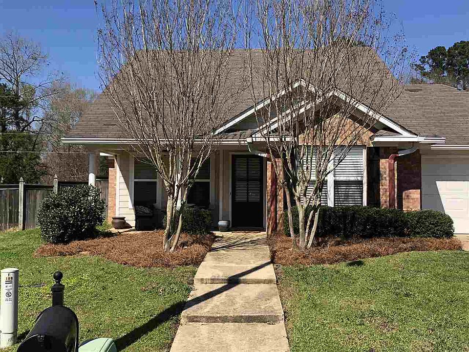 1st image of 164 Basswood Cir