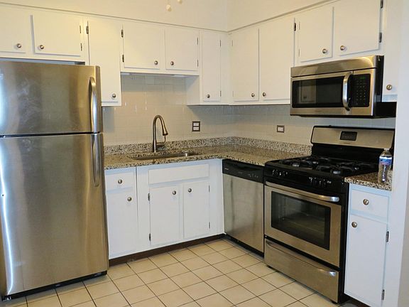 4th image of 1443 Ashland Ave APT 11