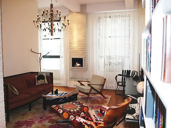 3rd image of 148-156 W 23rd St