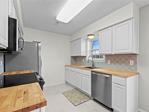 5th image of 103 NW J St