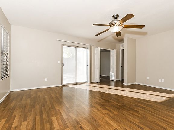 4th image of 3127 W Park St