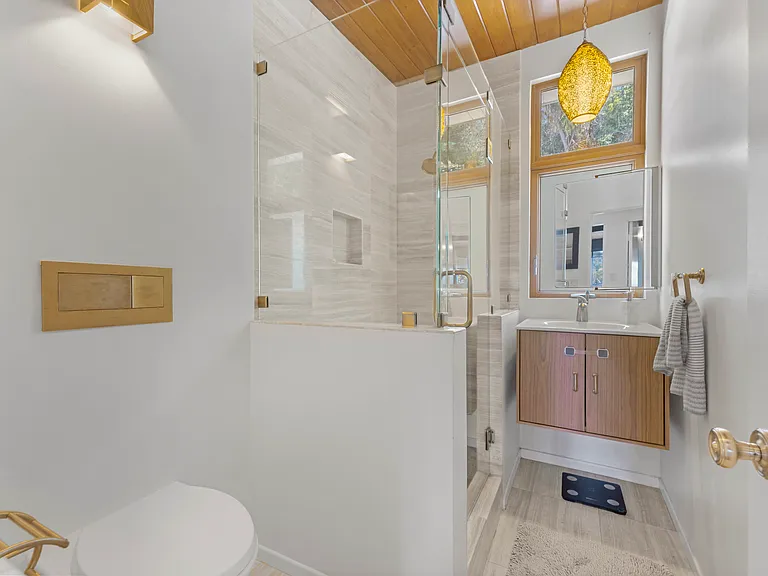 3928 Fairway Ave — Photo 11