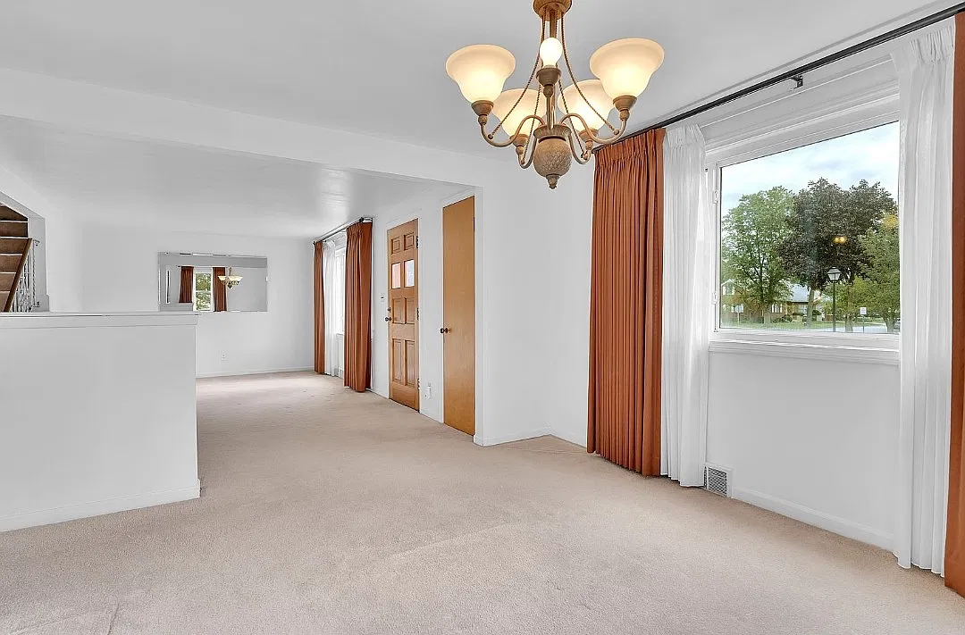 4 bed, 1735 sqft, $2,350 — Photo 3
