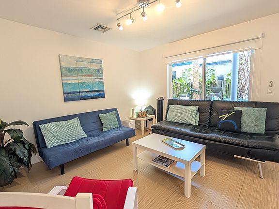 5th image of 4324 N Ocean Dr #3
