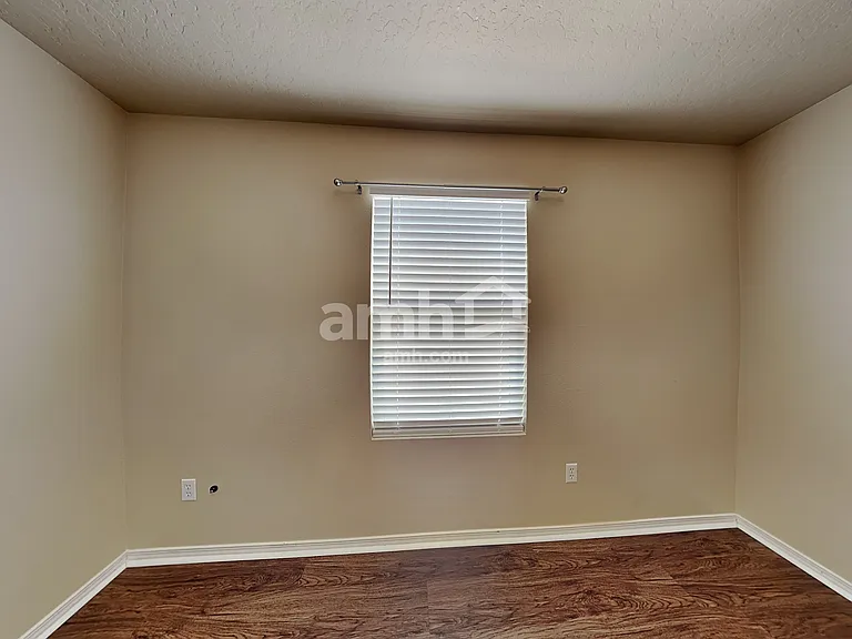 9517 W Shelborne Dr — Photo 16