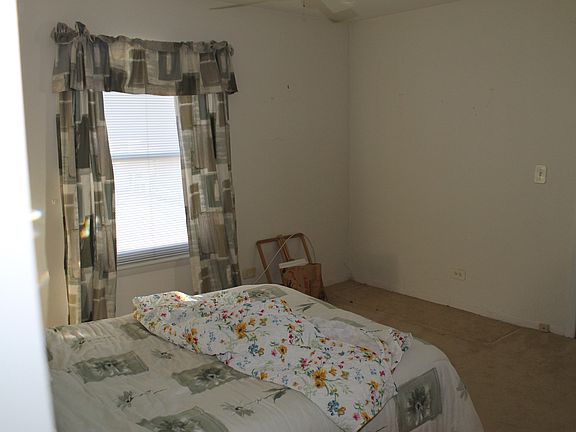 4th image of 791 Wellington Ave #33
