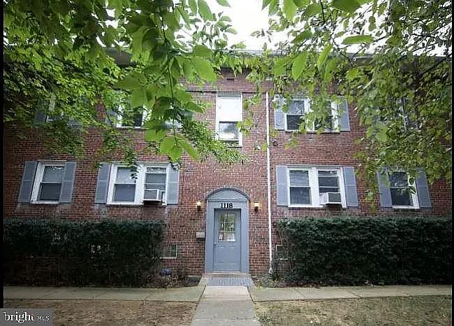 1st image of 1118 N Kenilworth St APT 7