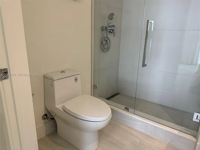 2000 Metropica Way #903 — Photo 15