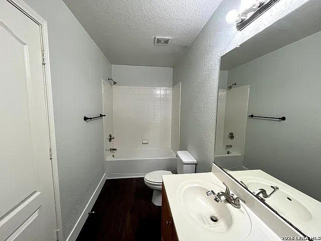 3710 Candleglenn — Photo 10