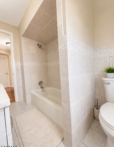 310 Concord Ave #2 — Photo 8