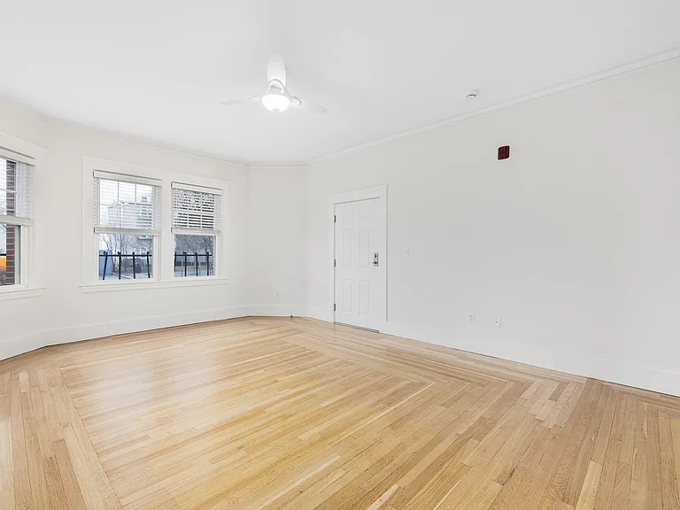 54 Sutton St #1 — Photo 7