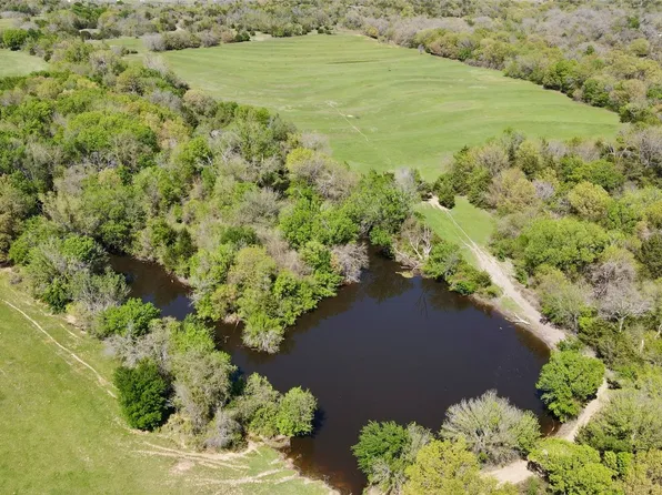 Dill Rd, Weatherford, TX 76085