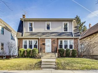 6733 N Olympia Ave, Chicago, IL 60631