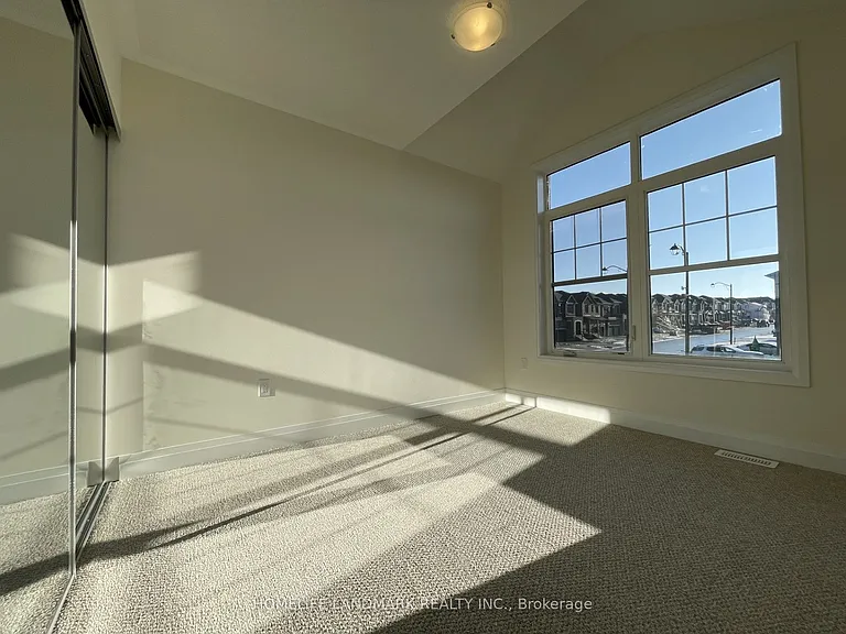 38 Daisy St — Photo 17