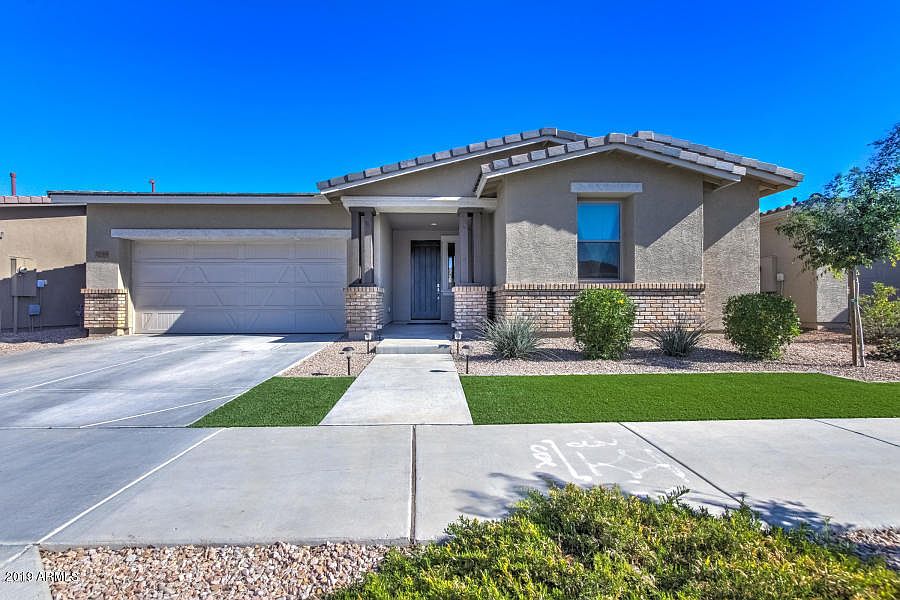 1st image of 22464 E Munoz St