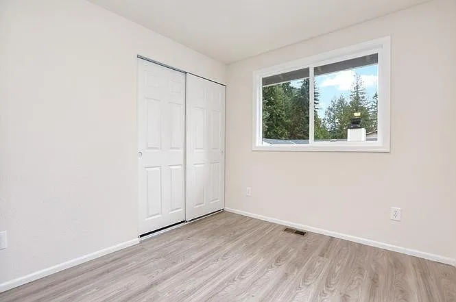 17815 30th Dr SE — Photo 6