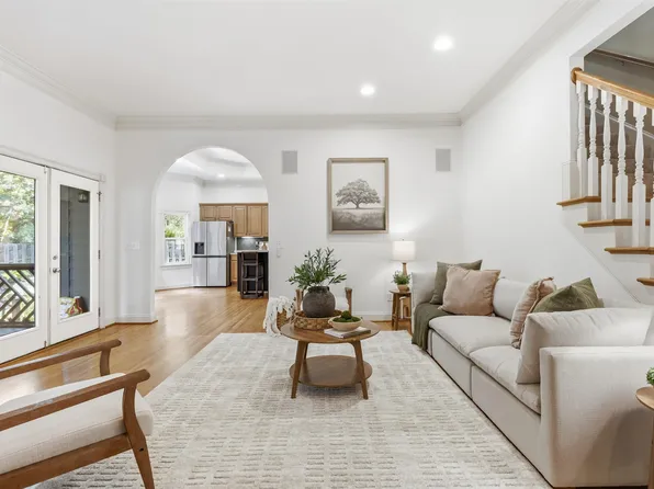 1006 Fairmont Cir, Birmingham, AL 35242