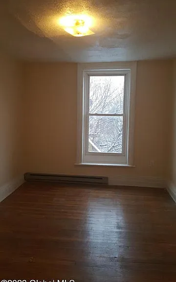 4 Irving Pl — Photo 4