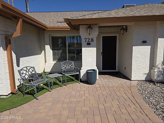 3rd image of 728 E KINGS Avenue