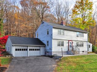 70 Mountain Rd, Woodbury, CT 06798