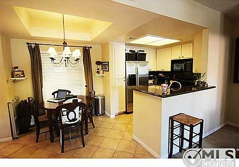2nd image of 2050 Camino De La Reina Unit 3217