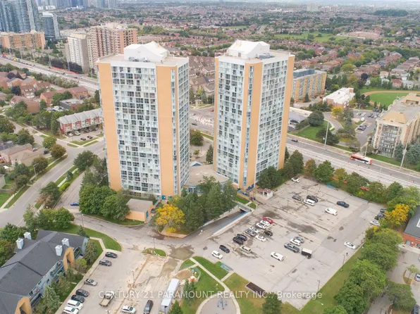 35 Trailwood Dr SW #1116, Mississauga, ON L4Z 3L6