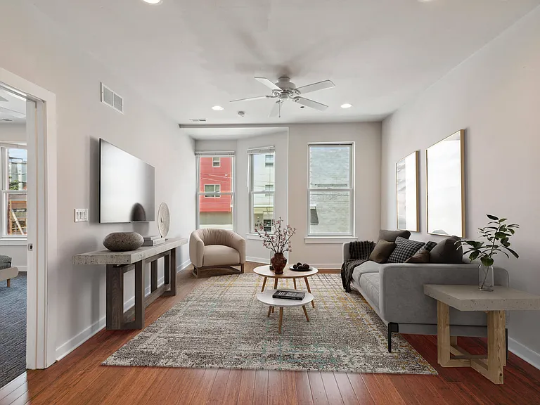 The Residences At 1424 — Photo 7
