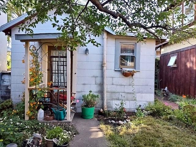 Lower Elmwood Garden Cottage