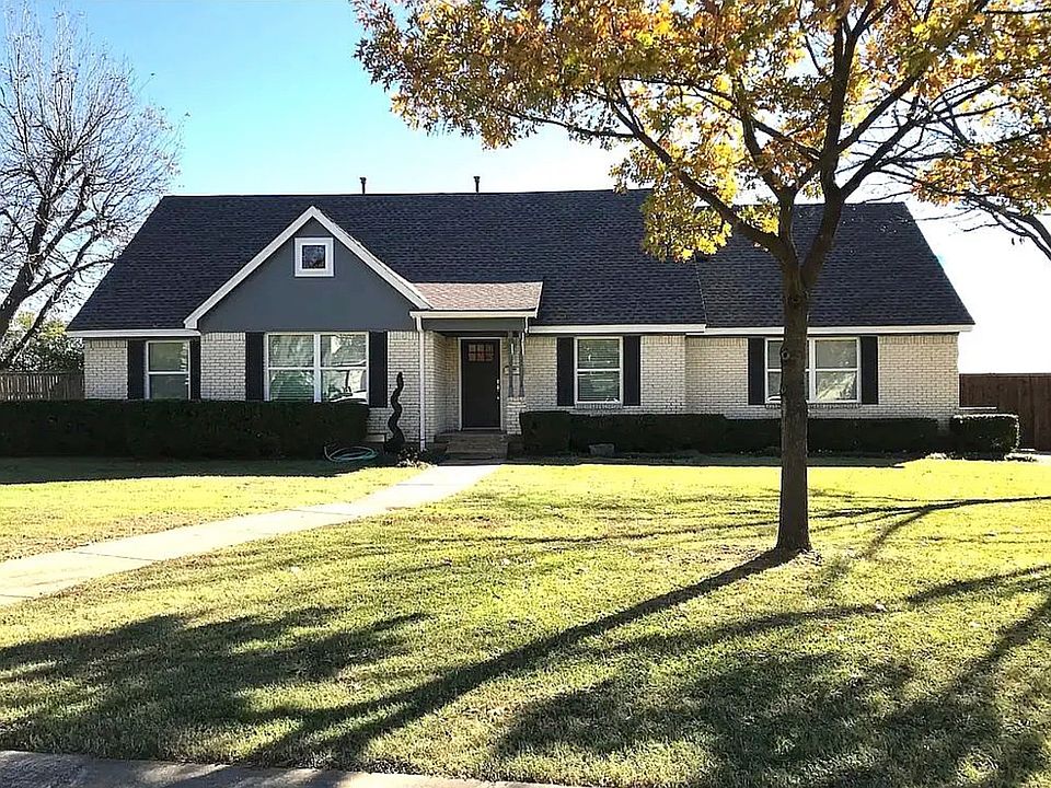 1st image of 12106 Ridgefair Pl