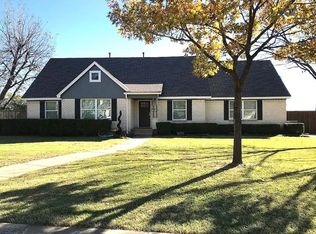 12106 Ridgefair Pl, Farmers Branch, TX 75234