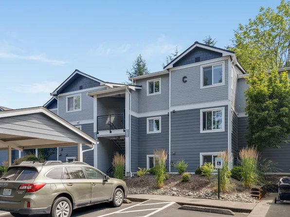 250 NW Dogwood St APT C304, Issaquah, WA 98027
