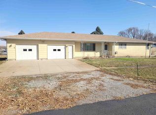 106 N 3rd St, Hadar, NE 68701