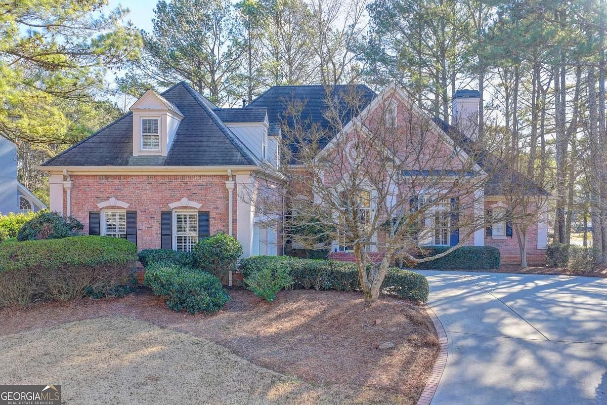 3021 Shinnecock Hills Dr
