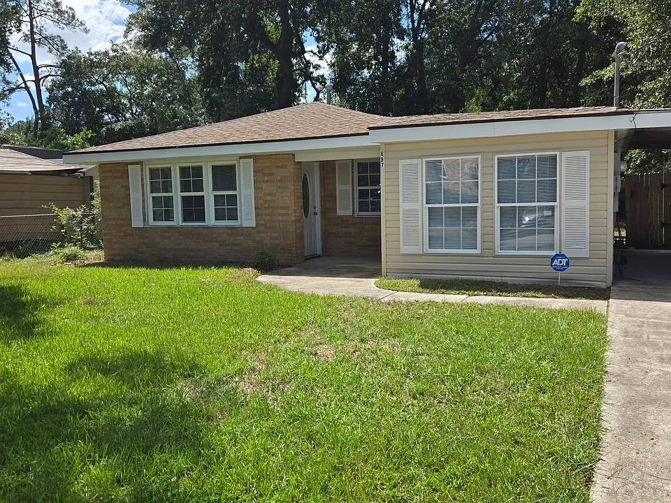 697 Carollo Dr