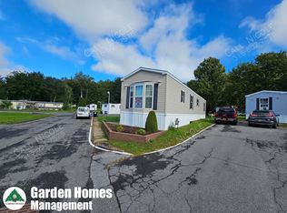 248 Maverick Ln, Utica, NY 13502